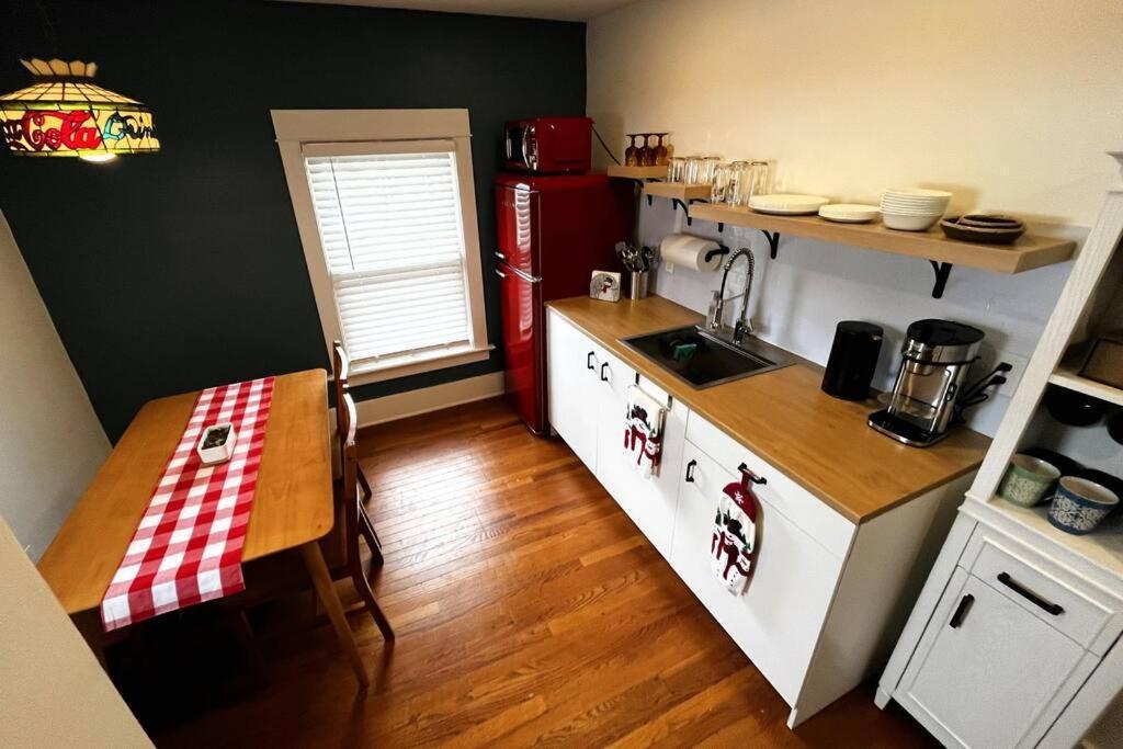 Fiesinger House - Private 3-Bd Unit In Historic Home, Downtown Sandusky Eksteriør billede